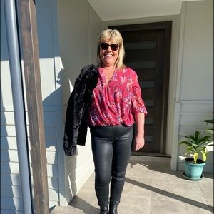 Meet your Posher, Alison